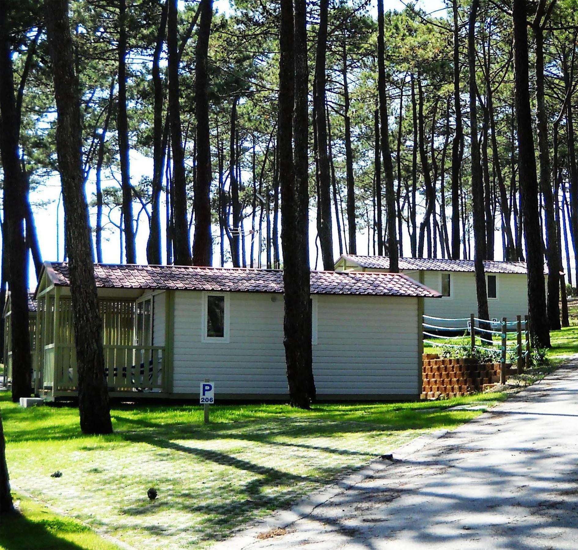 Orbitur Valado Bungalows Caravan Park Nazaré Exterior photo